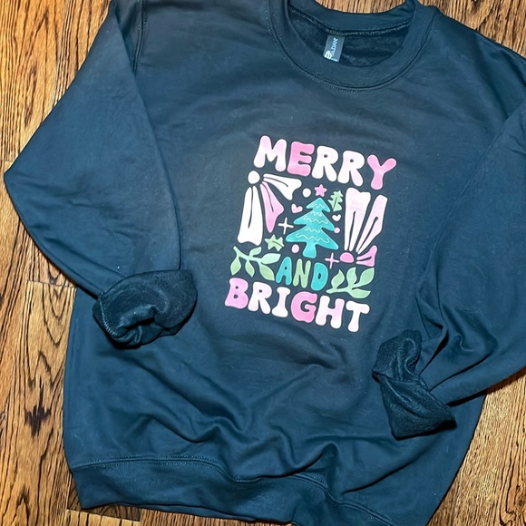 🆕Merry & Bright Pink Bible  / Sweatshirt Crewneck / Holiday Christmas Sweater - Picture 4 of 6
